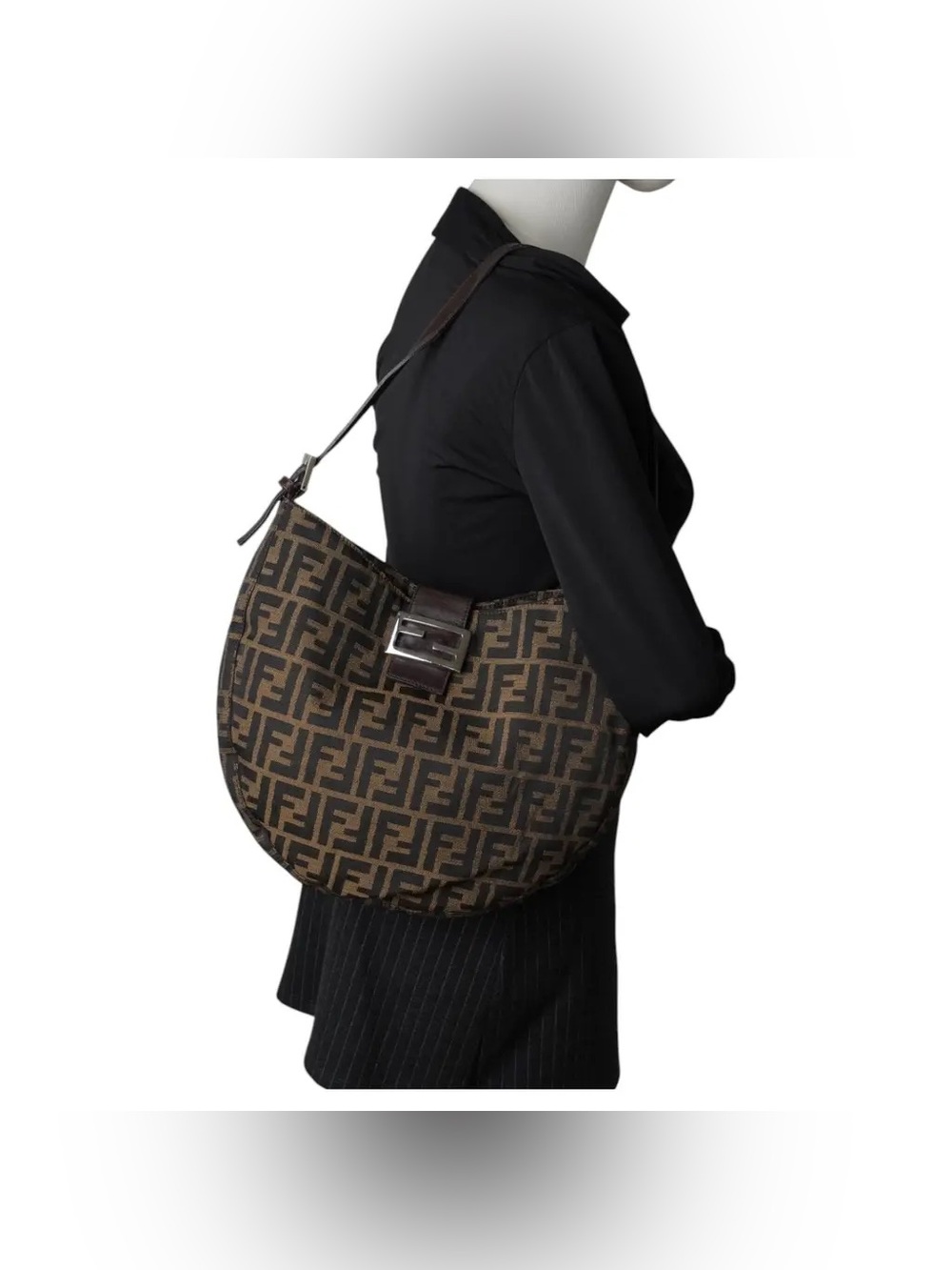 Fendi Croissant leather handbag - Picture 4 of 4